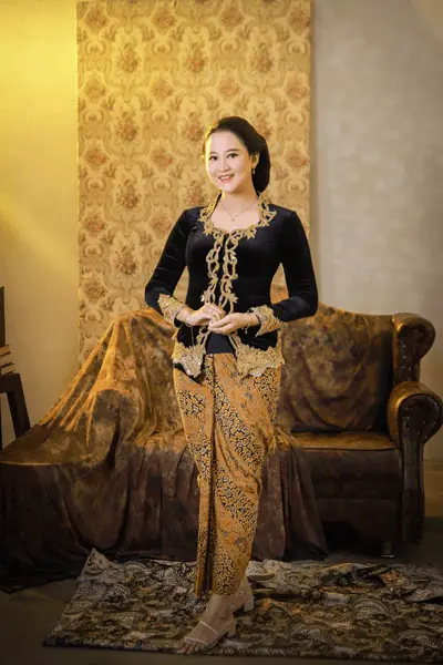 Nyai M.T Adha Nurun Nissak Kanthiningtyas